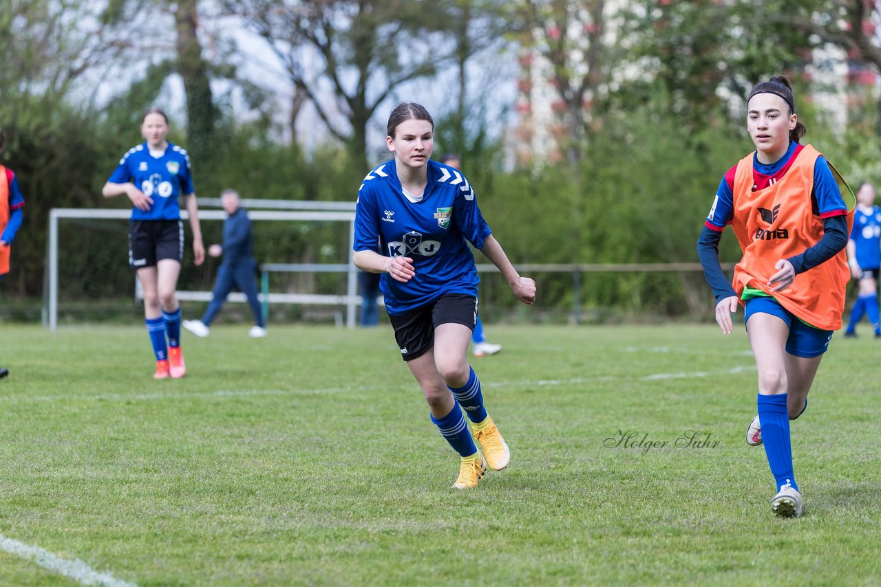 Bild 61 - wCJ VfL Pinneberg - Alstertal-Langenhorn : Ergebnis: 0:8